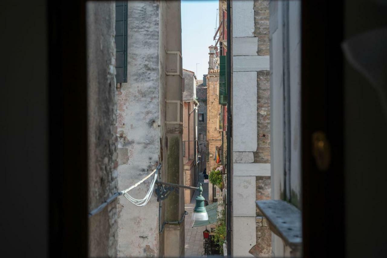 Apartment Ponte Raspi Canal View Venedig Exteriör bild